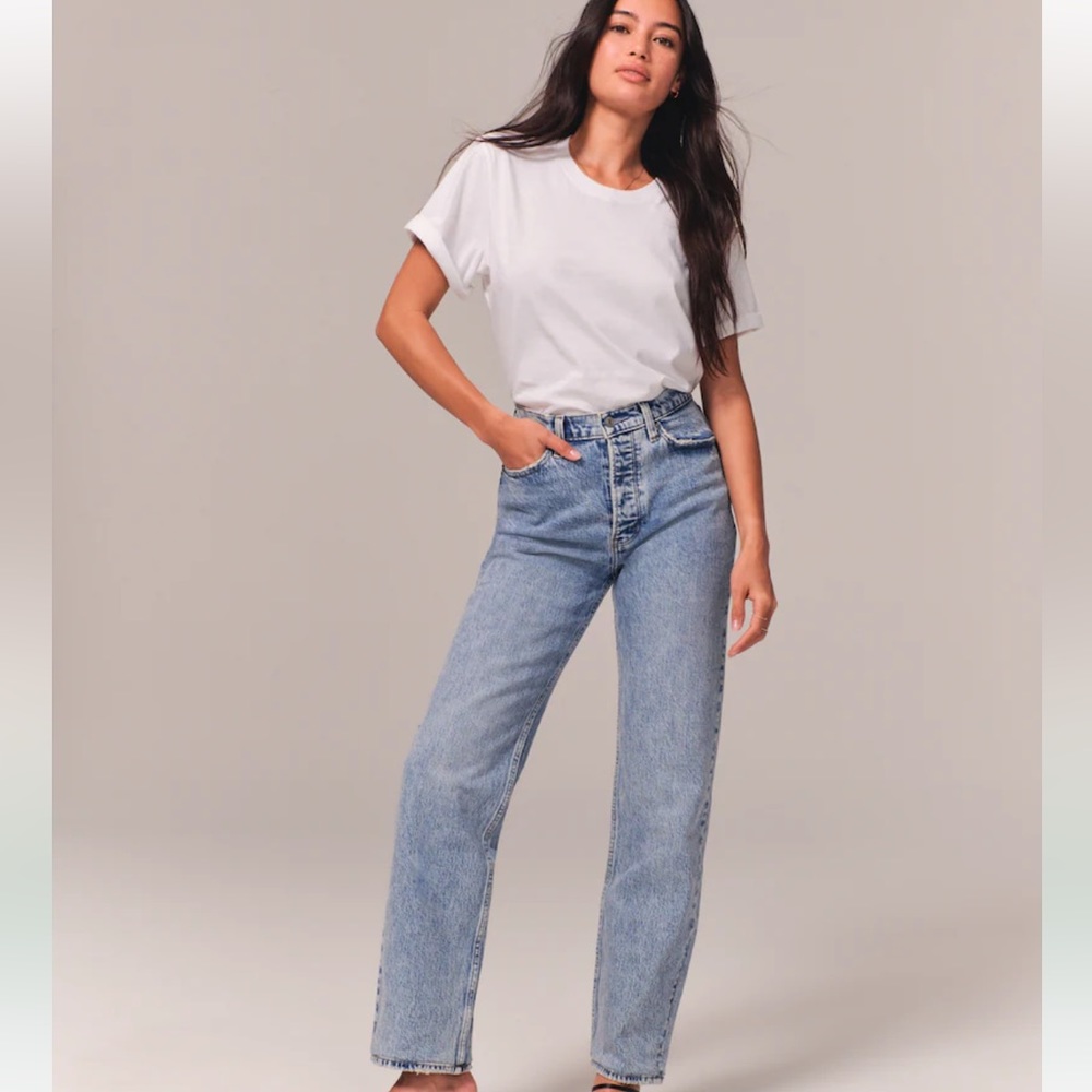 Abercrombie & Fitch Dad High Rise Jeans